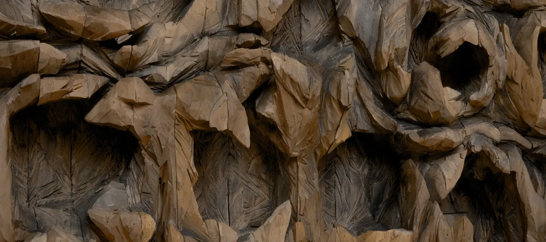 Ursula von Rydingsvard, <i>thread terror</i> (detail), 2016; Cedar and graphite, 8 ft. 10 in. x 8 ft. 5 in. x 1 ft. 1 in.; © Ursula von Rydingsvard, Courtesy of Galerie Lelong &amp; Co.; Photo by Jerry L. Thompson